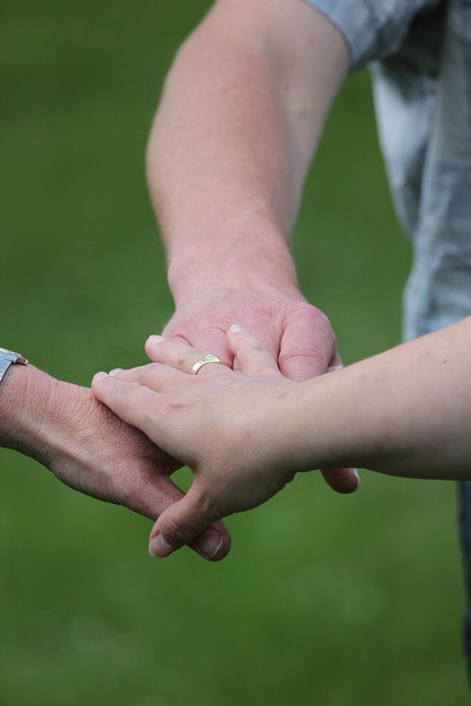 support team answering educational questions online learning platform